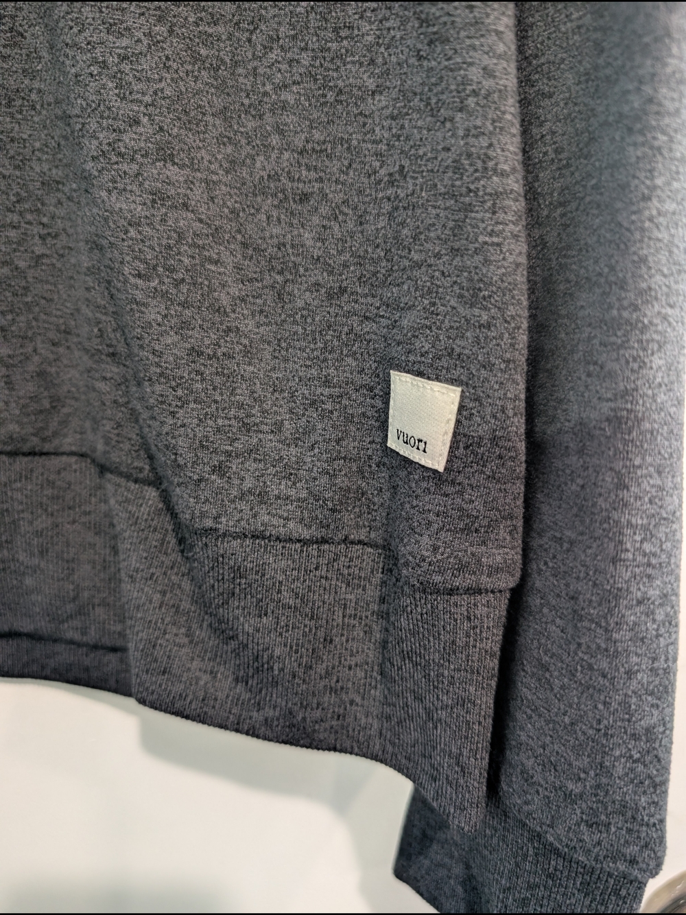 Vuori Women's Halo Crew Long Sleeve Charcoal Heather Size Medium - Picture 6 of 10